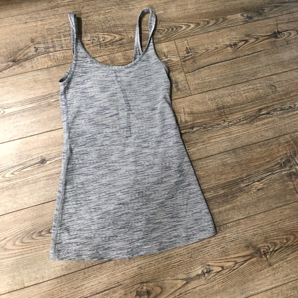 Lululemon tank -size 6